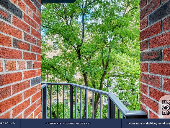 4th image of 101 W 15th St APT 521