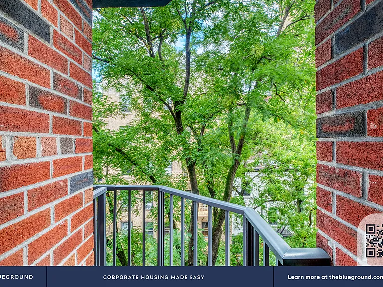 101 W 15th St #521 — Photo 5