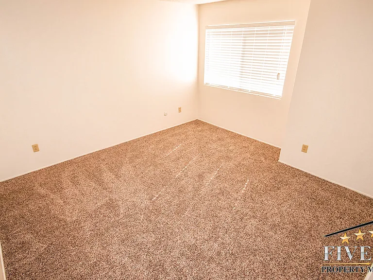 2700 Ashe Rd #B — Photo 12