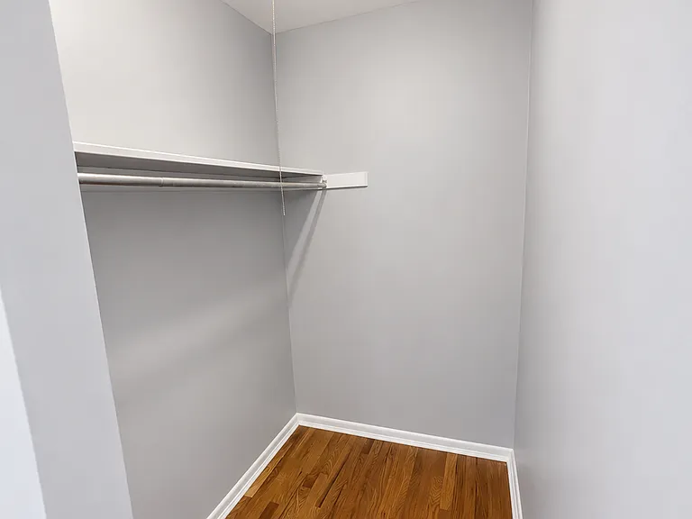144 Silverwood Cir — Photo 16