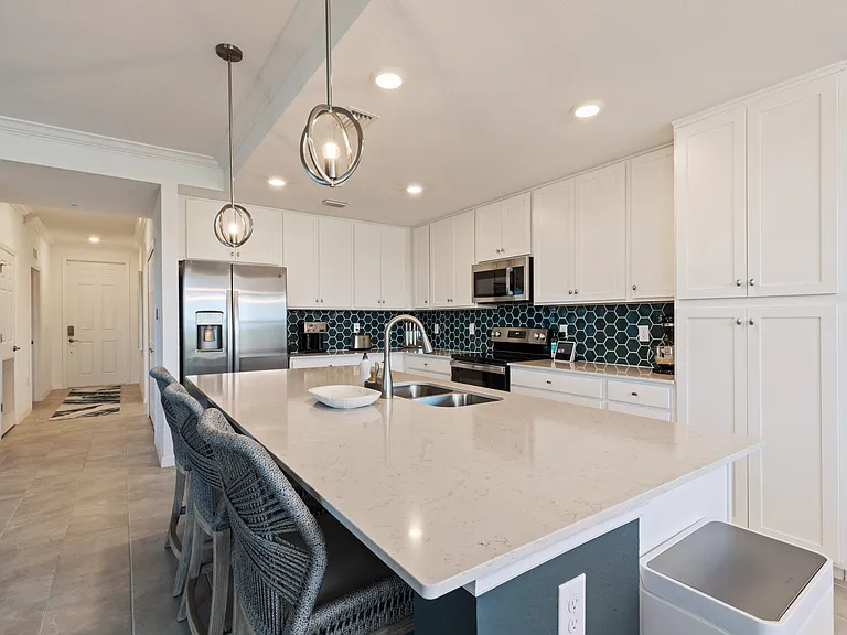 18008 Gawthrop Dr #206-1 — Photo 9