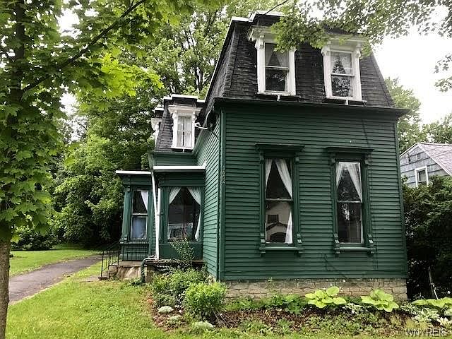 1st image of 1462 Elm St