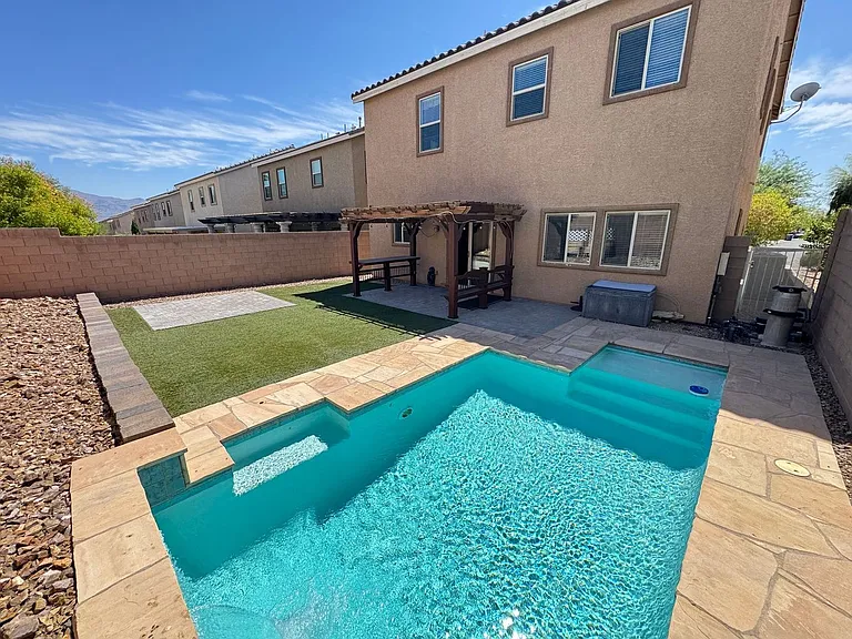 8123 Mosaic Sunrise Ln — Photo 23