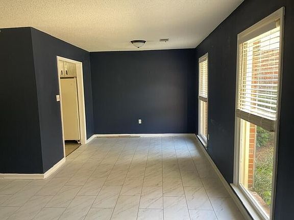 5th image of 1291 Calhoun Rd APT 2A