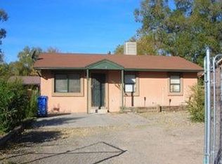 1308 Alfred Ln, Espanola, NM 87532