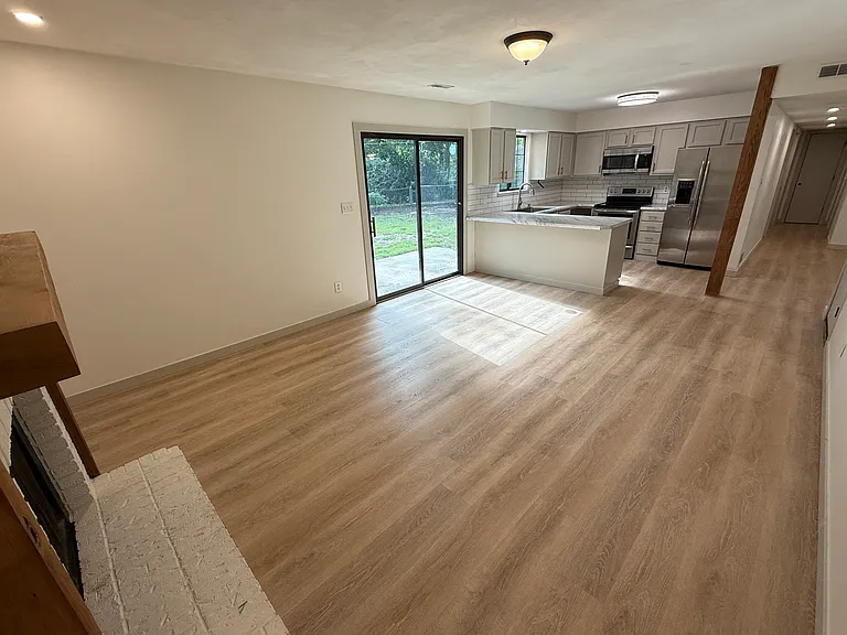 2428 Brookside Dr — Photo 17