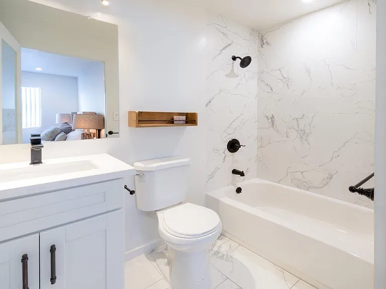 6050 Cadillac Ave #207 — Photo 7