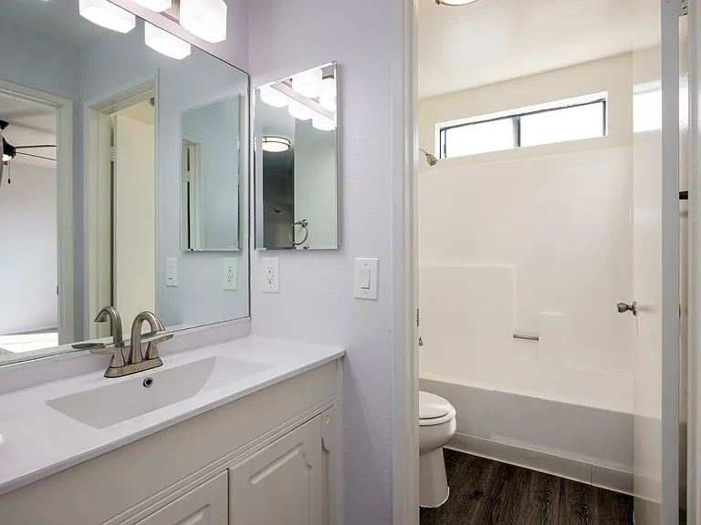 Cerise Apartments — Photo 14