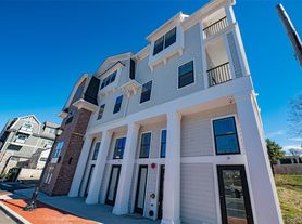 1100 New York Ave