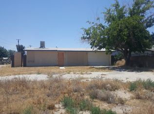 1624 E Avenue Q, Palmdale, CA 93550