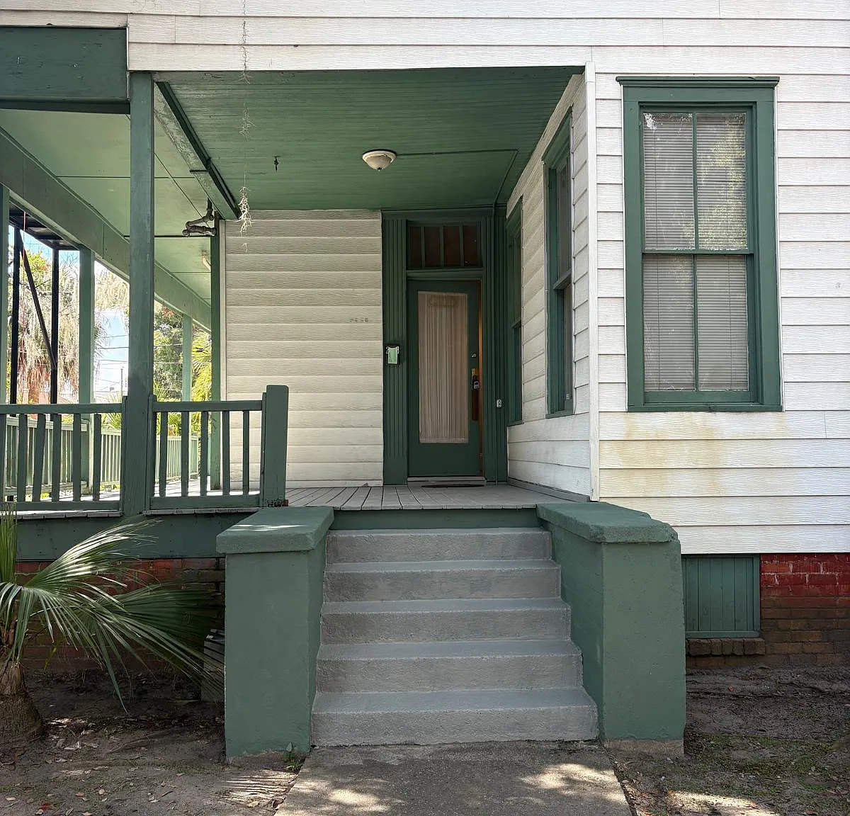 2 bed, 1250 sqft, $1,950 — Photo 2