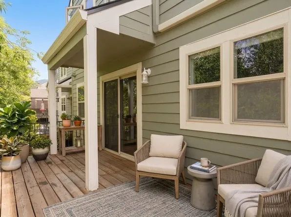 144 Crocker St, Ashland, OR 97520