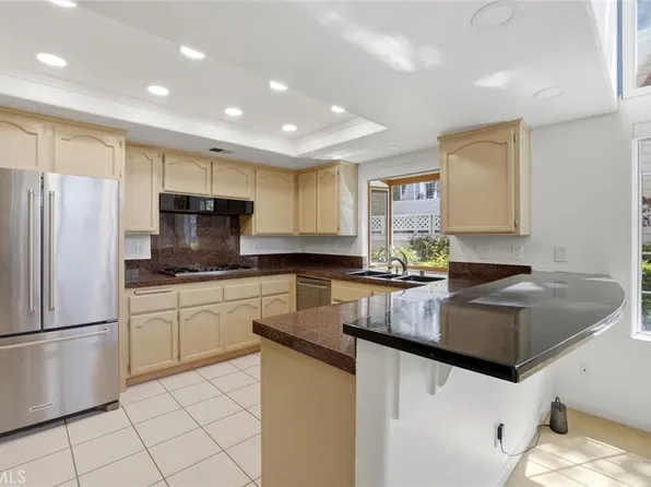 520 Lexington Ct Unit 103, Long Beach, CA 90803