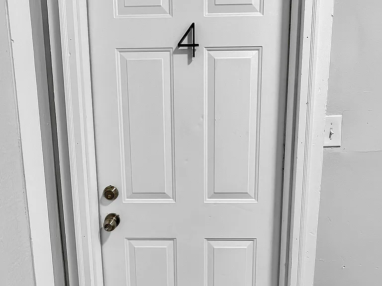 607 S 5th St #4 — Photo 3