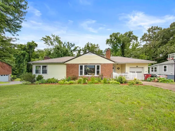 108 Caroline Dr, Ashland, KY 41101