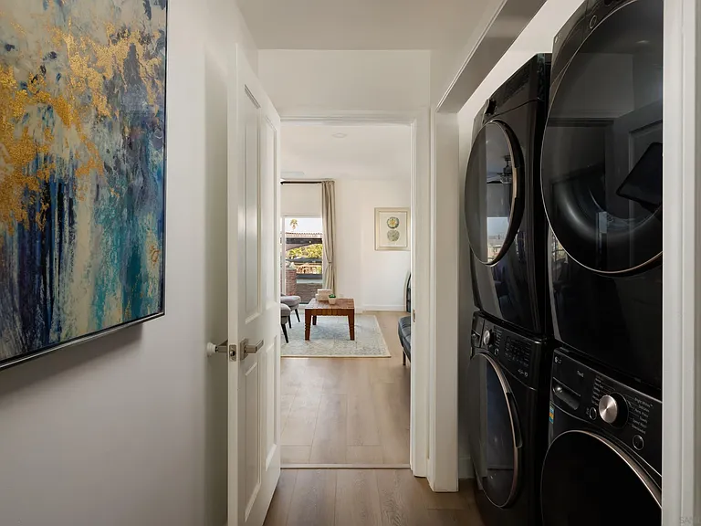 806 Ocean Ln — Photo 22