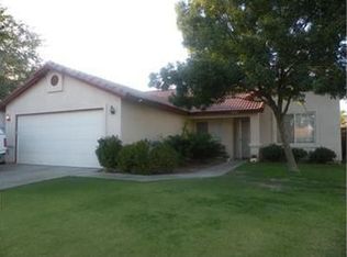 4220 Oldcastle Ave, Bakersfield, CA 93313