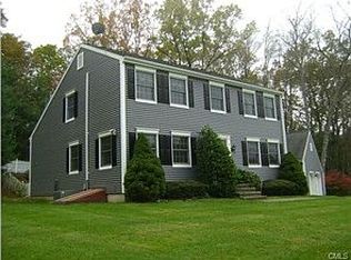 26 Fairfield Pl, Beacon Falls, CT 06403