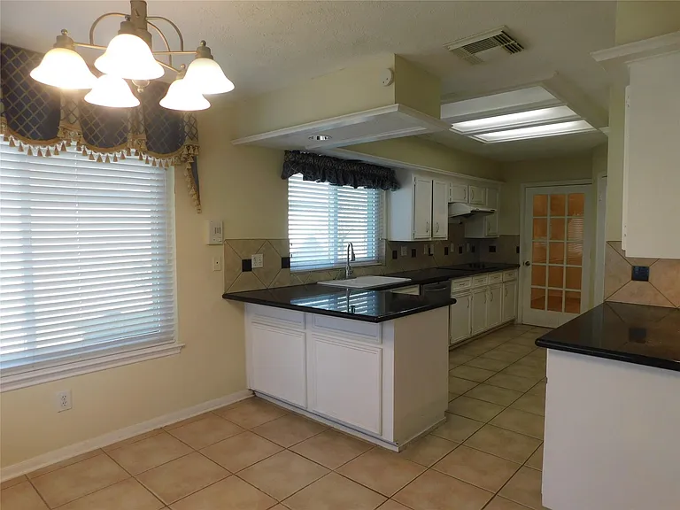 2502 Stephens Grant Dr — Photo 27