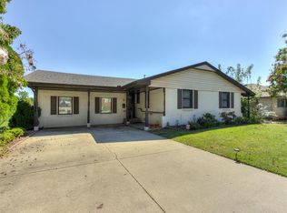 5936 N Ione Dr, Warr Acres, OK 73122