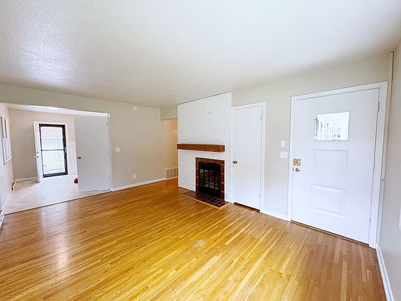4th image of 4552 Colorado Ave N