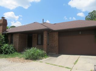 1929 E Lark St, Springfield, MO 65804