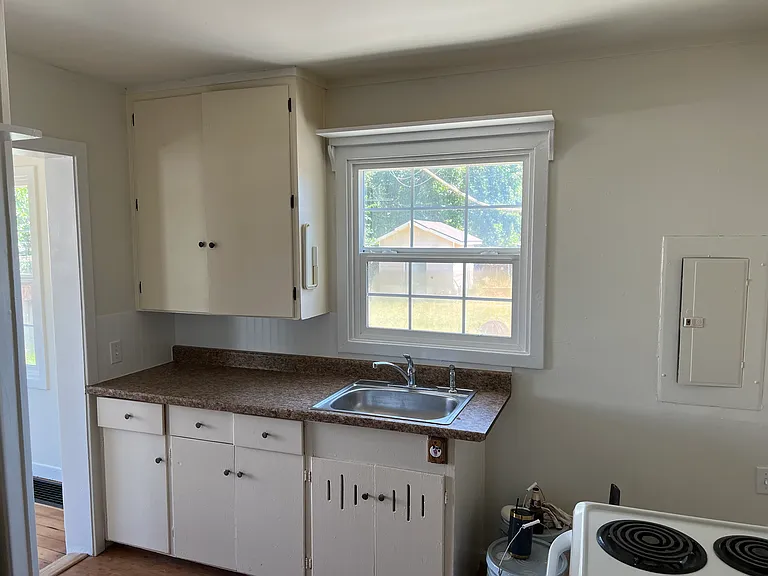 1118 Perkins Ave #1118 — Photo 6
