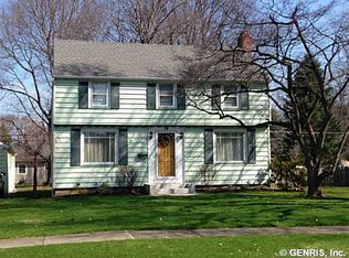 72 Wyndham Rd, Irondequoit, NY 14609