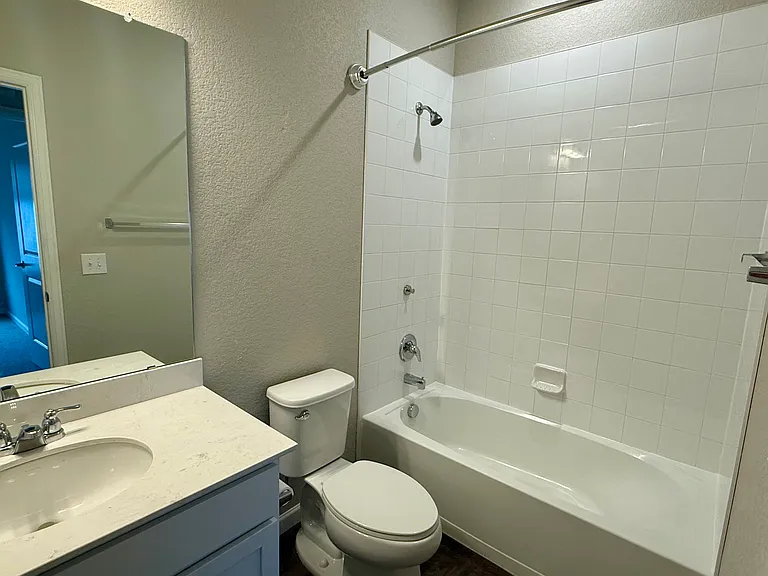 Shared bath upstairs