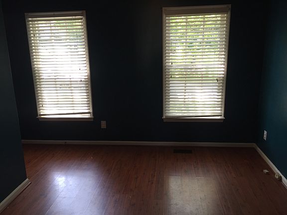3rd image of 3510 River Hills Ct