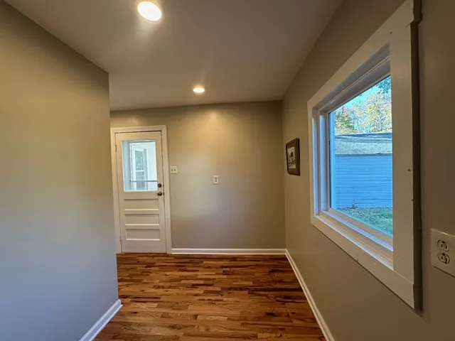 425 Meadow Park — Photo 8