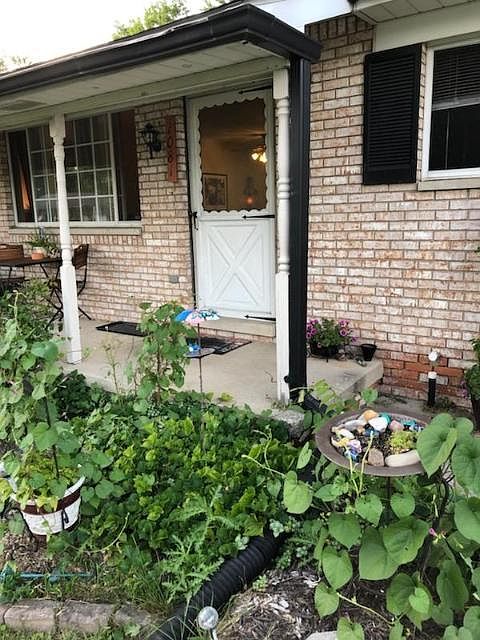 1st image of 1081 Arthur Dr