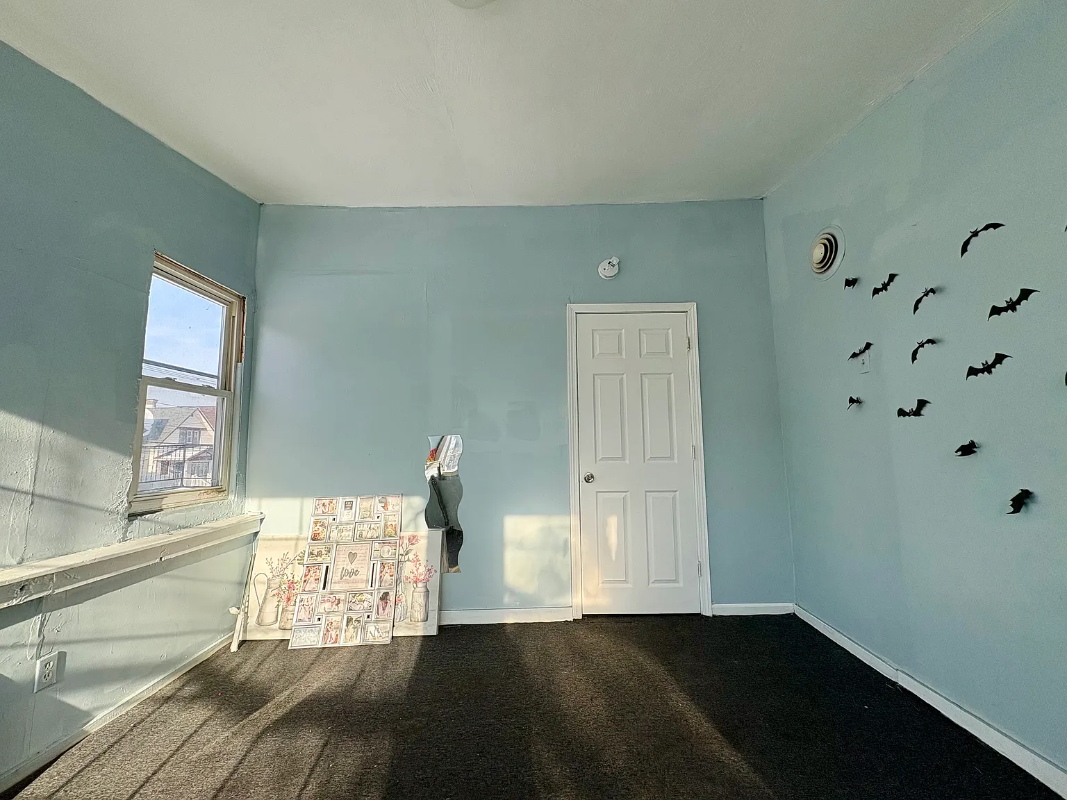 5 bed, 1200 sqft, $1,800 — Photo 3
