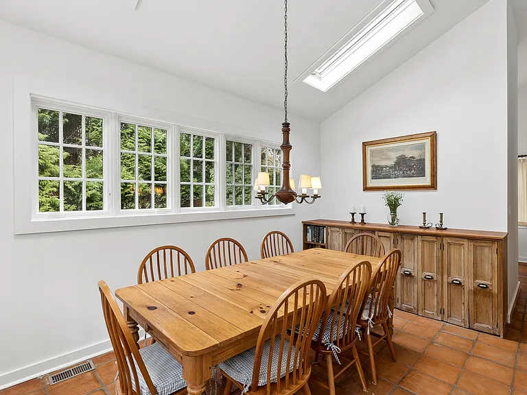 130 Montauk Hwy — Photo 14