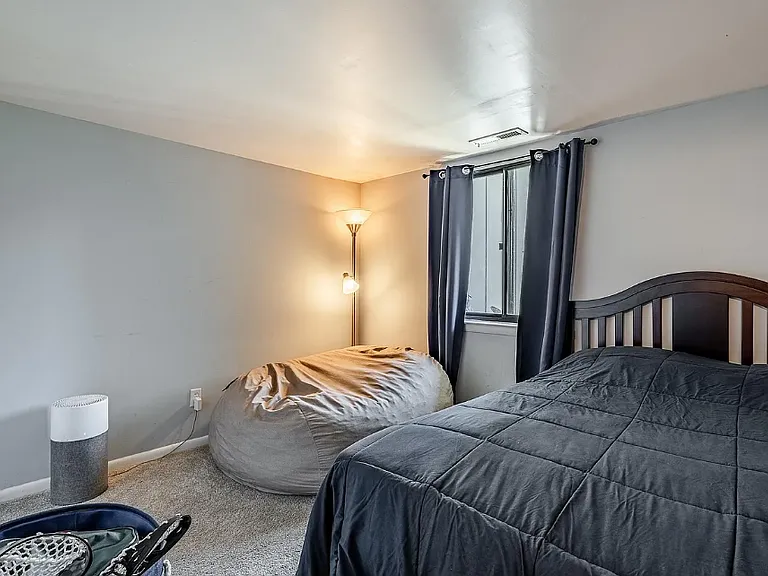 306 Summit House — Photo 8