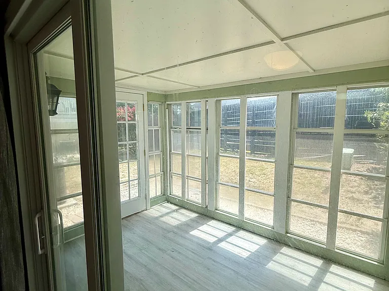 1471 Turkey Ridge Rd #B — Photo 10