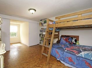 17 S Williams St, Westmont, IL