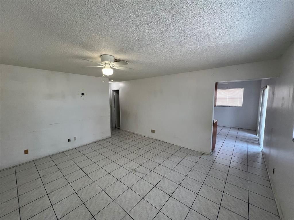 230 SW 1st Street #G-8, photo 5
