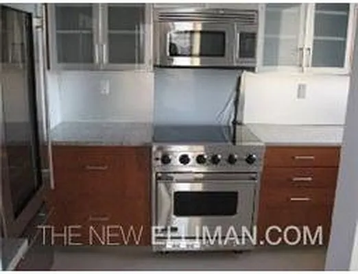 Rented by Douglas Elliman | media 14