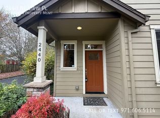 2440 NE View Pl, Gresham, OR 97030