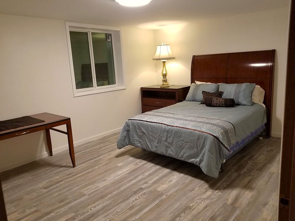 1st image of 4573 Burke Cir