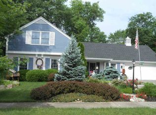 6842 Blue Mist Rd, Fort Wayne, IN 46819