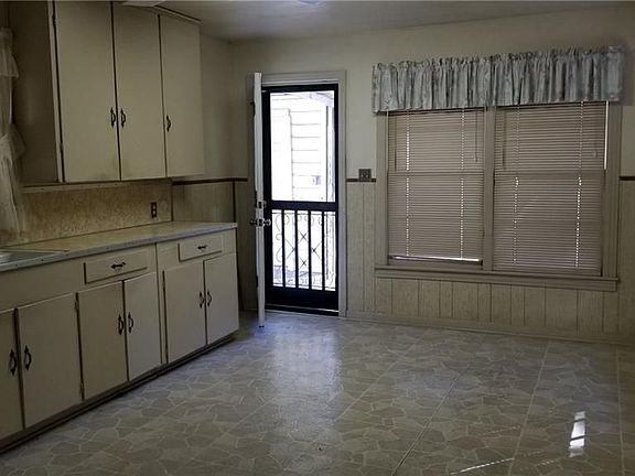 5th image of 3713 Bonnie Dr