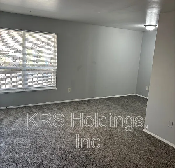 1213 Nelson St #C — Photo 9