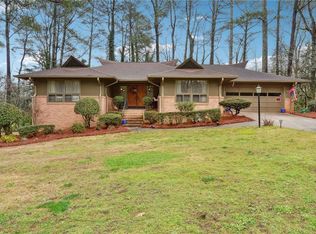 5532 Leather Stocking Ln, Stone Mountain, GA 30087
