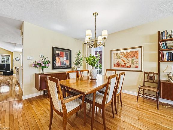 5th image of 48 Tanager Dr