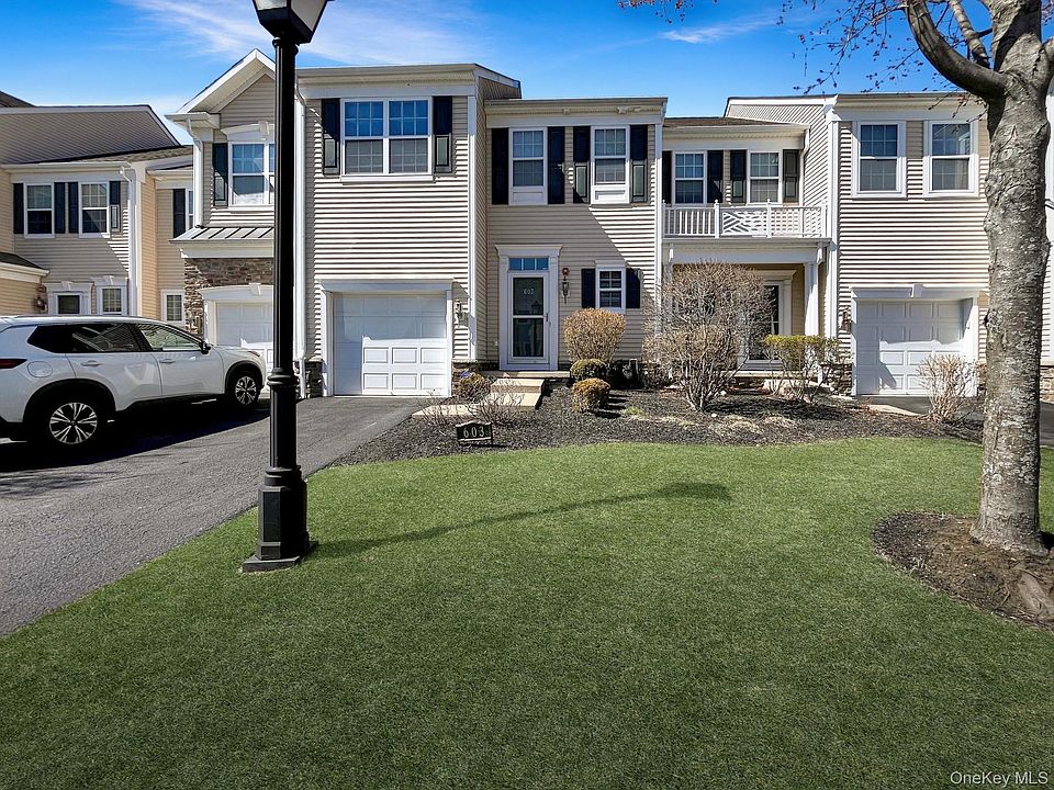 1st image of 11 Bainbridge Place #603