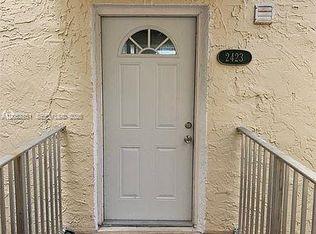 10000 NW 80th Ct APT 2423, Hialeah Gardens, FL 33016