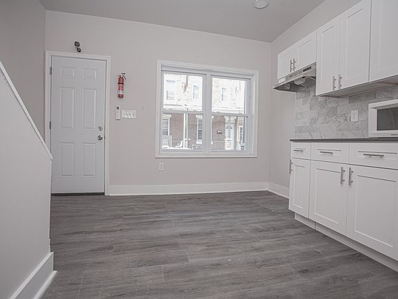 3rd image of 2145 S Daggett St #10