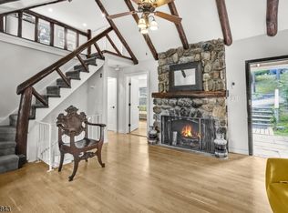 28 Springbrook Trl, Sparta, NJ 07871